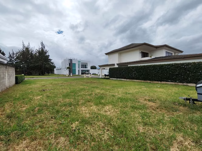 Se vende hermoso lote en Santo Domingo de Heredia. Residencial Exlusivo. - Imagen 6