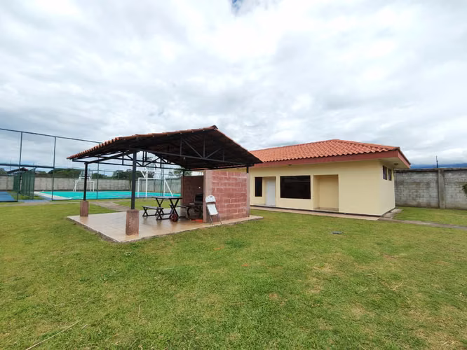 Se vende hermoso lote en Santo Domingo de Heredia. Residencial Exlusivo. - Imagen 11