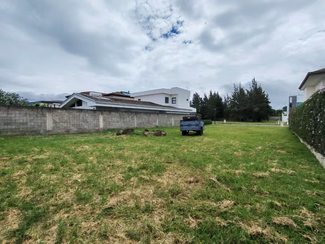 Se vende hermoso lote en Santo Domingo de Heredia. Residencial Exlusivo. - Imagen 8