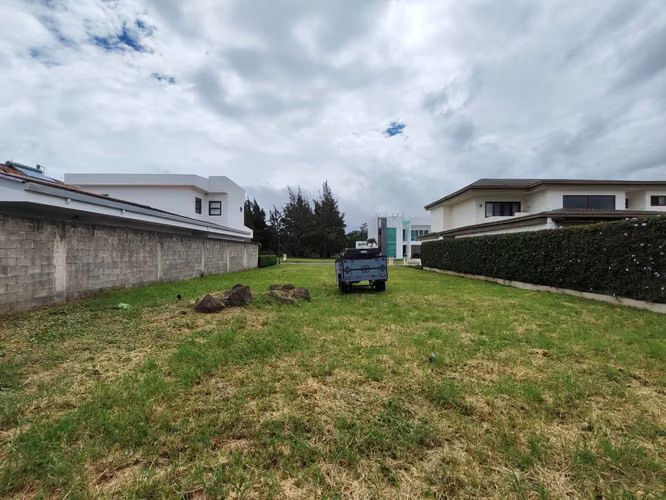 Se vende hermoso lote en Santo Domingo de Heredia. Residencial Exlusivo. - Imagen 7