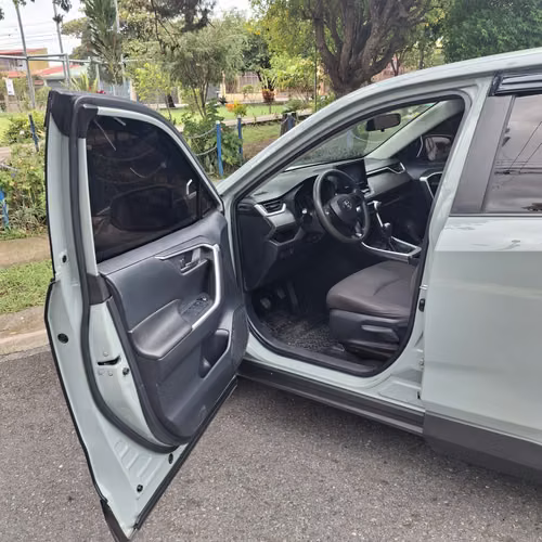 TOYOTA RAV4 2020 MANUAL 4X4 - Imagen 10