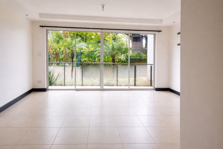 VENTA Apartamento más amplio que el promedio, con terraza  (MJ) - Imagen 5