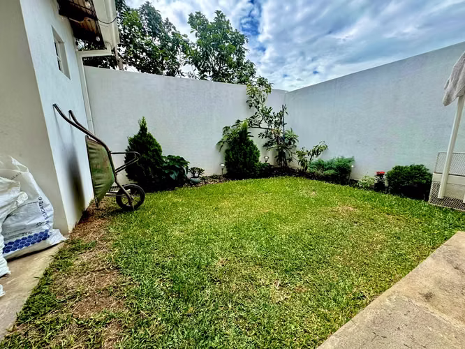 Escazú Hermosa Casa en Condominio en Alquiler $1800 - Imagen 15