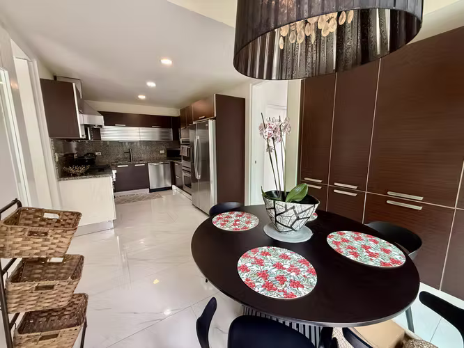 VENTA Casa con Piscina Privada en Santa Ana Centro (MJ) - Imagen 14