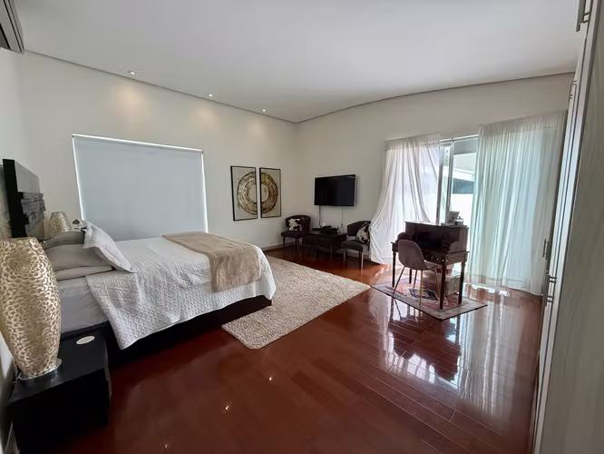 VENTA Casa con Piscina Privada en Santa Ana Centro (MJ) - Imagen 18