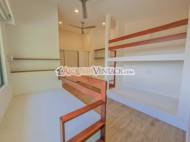 LUJOSA CASA DE 406 M2 CON PISCINA PROPIA EN JABONCILLOS ESCAZU - Imagen 18