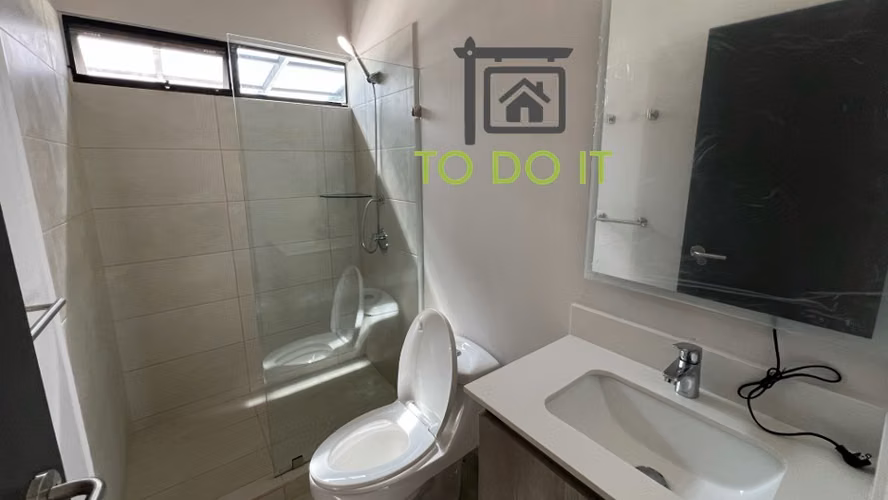 VENTA DE CASA SANTA ANA - PARA SEGUIR ESTRENANDO !! - Imagen 6