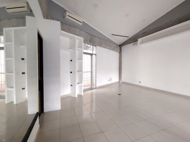 Local Comercial- punto de venta 36m- parqueo - Imagen 16
