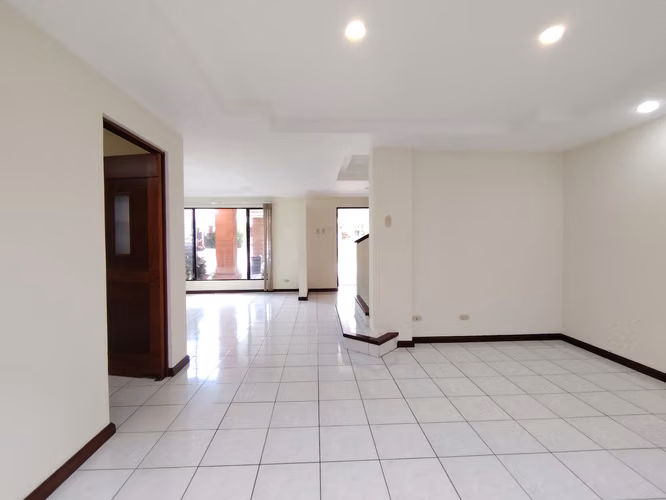 Casa Condominio Escazu- Patio- 3 Habitaciones - Imagen 18