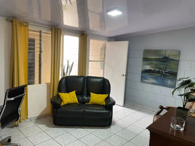 Un piso amueblado, seguro ytranquilo. Cerca de Ucimed - Imagen 5