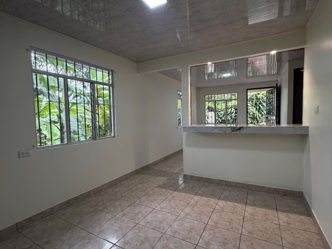 Venta de Casa con Financiamiento Bancario de 99% solo 500 mil de Prima-1 - Imagen 8