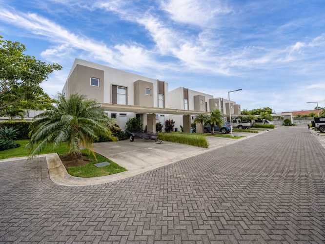 VENTA DE CASA CON LÍNEA BLANCA EN LINDORA* - Imagen 18