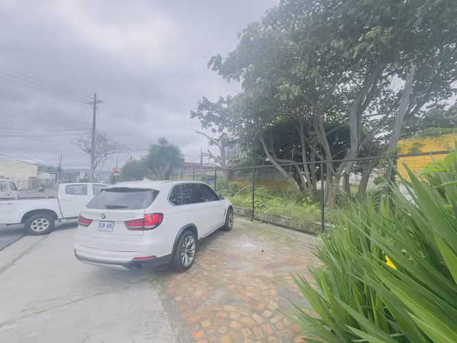 Terreno comercial en venta — San Juan de Tibás, contiguo a Ekono - Imagen 10