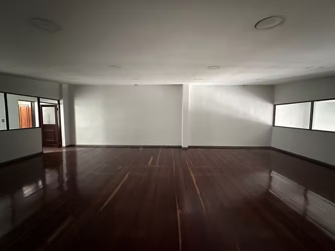 Local Comercial en Paseo Colón - Imagen 13