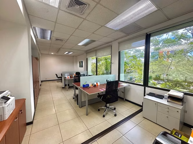 VENDO EDIFICIO DE 3 PISOS EN GOICOECHEA. - Imagen 4