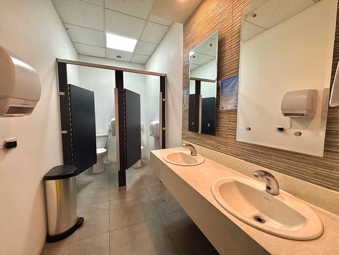 VENDO EDIFICIO DE 3 PISOS EN GOICOECHEA. - Imagen 6