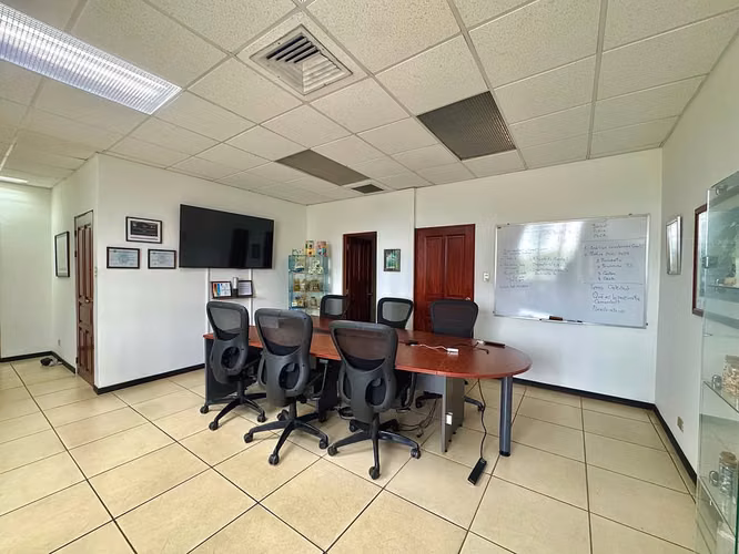 VENDO EDIFICIO DE 3 PISOS EN GOICOECHEA. - Imagen 5