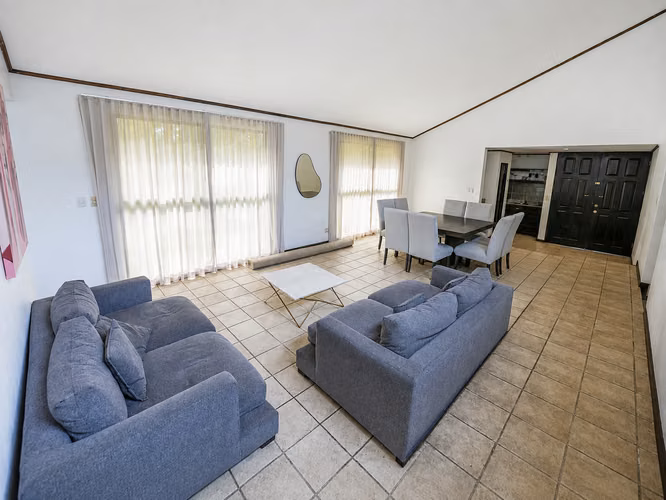 VENTA DE CASA EN CONDOMINIO BOSQUE DORADO, PIEDADES DE SANTA ANA* - Imagen 2