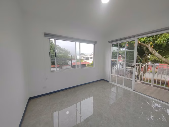Apartamento nuevo en alquiler con 2 habitaciones y parqueo