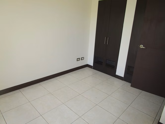 Apartamento tipo casa en Cariari, Belén, Heredia - Imagen 8