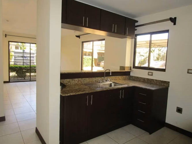 Apartamento tipo casa en Cariari, Belén, Heredia