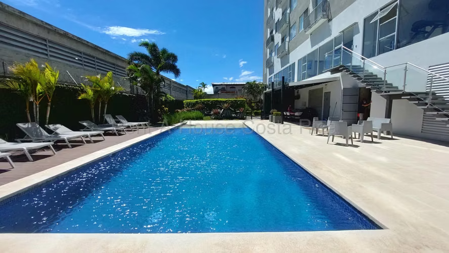 Alquiler de Apartamento en ULLOA-Heredia. 27-88 PISO 8