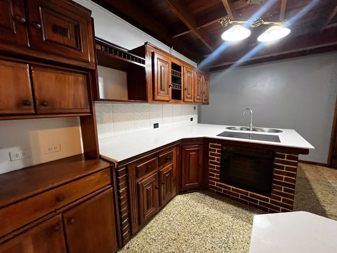 Alquiler casa independiente en La Uruca | 3 habitaciones | 4 baños | 2 parqueos - Imagen 3