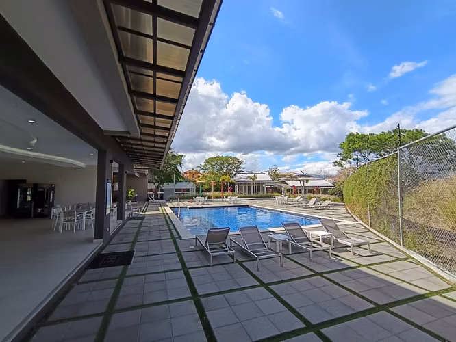 Guachipelín 3-10, hermosa-nueva, LB, 3 hab, 2.5 baños, sala TV, terraza-patio, amenidades. - Imagen 17