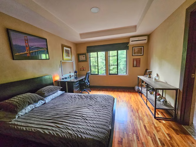 LUJOSA CASA DE 570 M2 CON 2.244 M2 DE LOTE EN SAN ANTONIO ESCAZU - Imagen 15