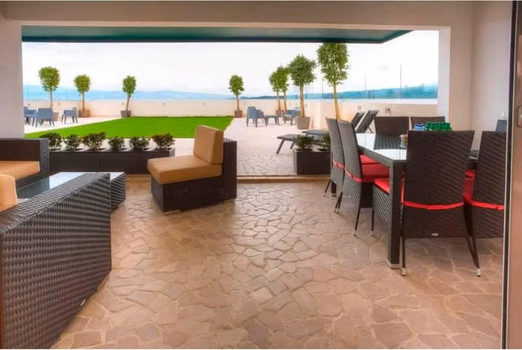 Venta de precioso apartamento en Condominio Monte Real - Imagen 3