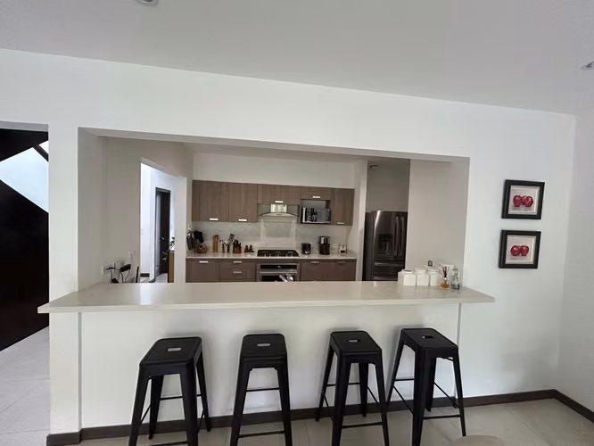 CASA EN BELLO HORIZONTE  |   3 HABITACIONES  |  LINEA BLANCA  |  JARIDN - Imagen 5