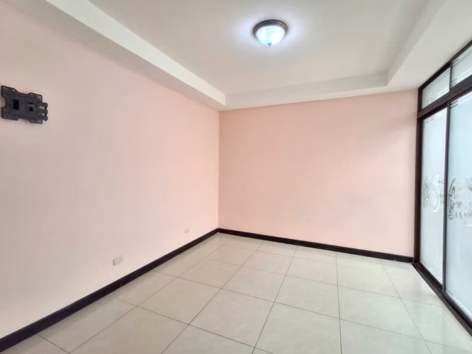 ¡ELEGANTE, IMPECABLE Y LISTA PARA HABITAR! - Imagen 16
