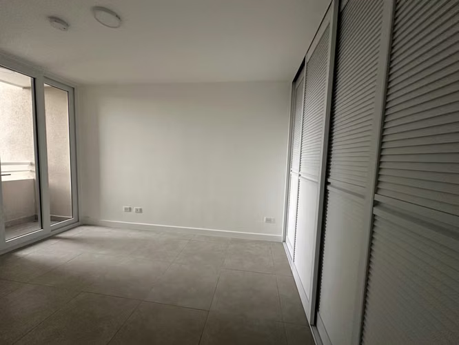 Rento apartamento como nuevo con dos parqueos (1 techado ) Monte Alto Curridabat