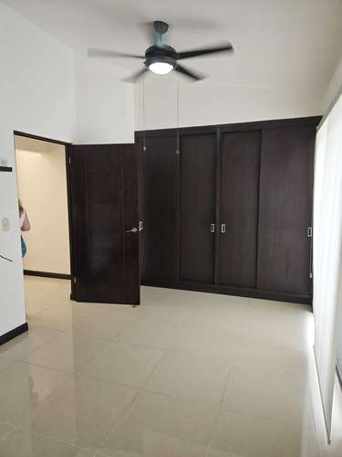 Alquiler en Santa Ana Centro: Apartamento con línea blanca y parqueo para 2 vehículos  - Imagen 15