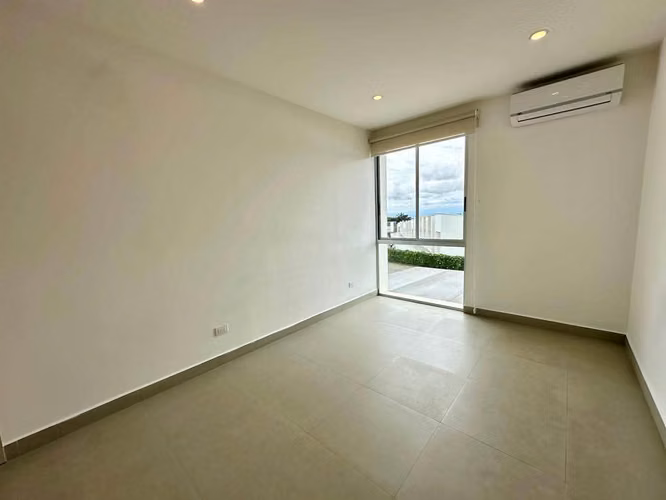 VIVÍ EN CONDOMINIO VISTAS SANTA ANA – CASA EN ALQUILER - RÍO ORO - Imagen 5
