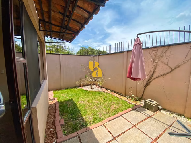 Alquiler de apartamento con terraza y jardín en Escazú. Incluye servicios
