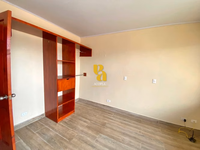 Alquiler de apartamento con terraza y jardín en Escazú. Incluye servicios