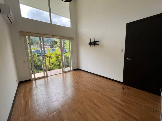 Se Alquila Apartamento en San Nicolas de Bari - Imagen 3