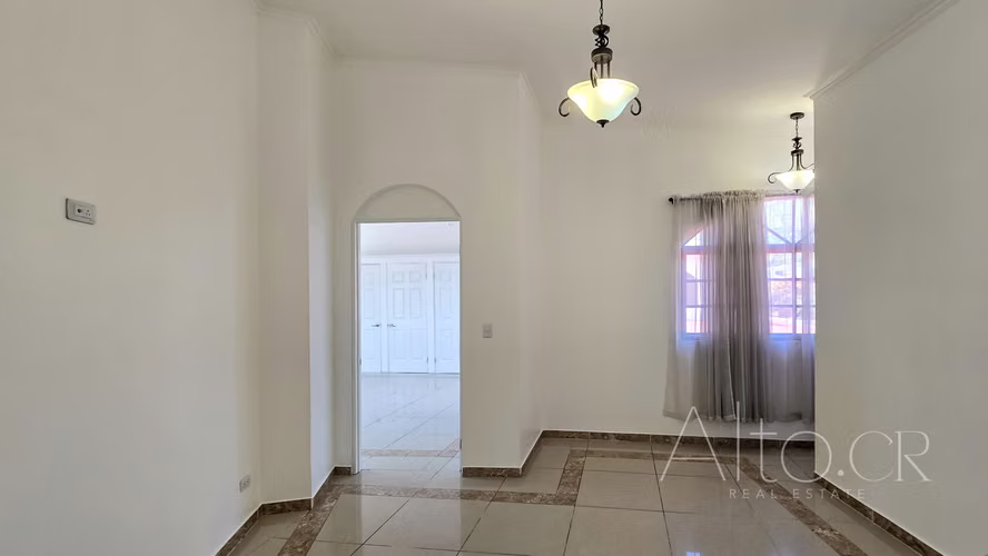 SANTA ANA CASA INDEPENDIENTE  DE  3 HABITACIONES  |  PORTON CERRADO - Imagen 10