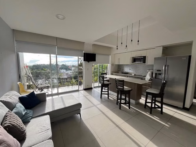 Alquiler de apartamento amueblado en Pinares Curridabat - Imagen 2