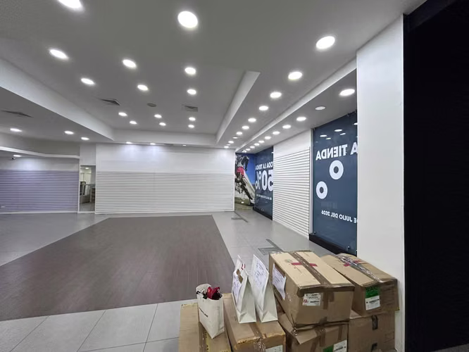 Venta de Local en Excelente Ubicación en Terramall - Imagen 6