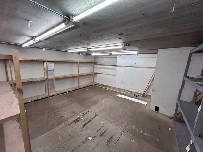 Alquiler de Local Comercial en Excelente Punto en Terramall - Imagen 12
