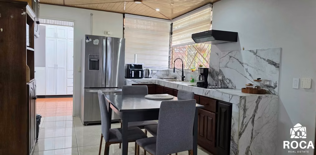 Venta de linda y acogedora casa en Perez Zeledon - Imagen 19