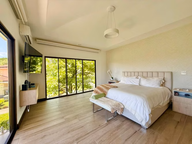 *Venta Casa Moderna en Condominio – Río Oro, Santa Ana - Imagen 12