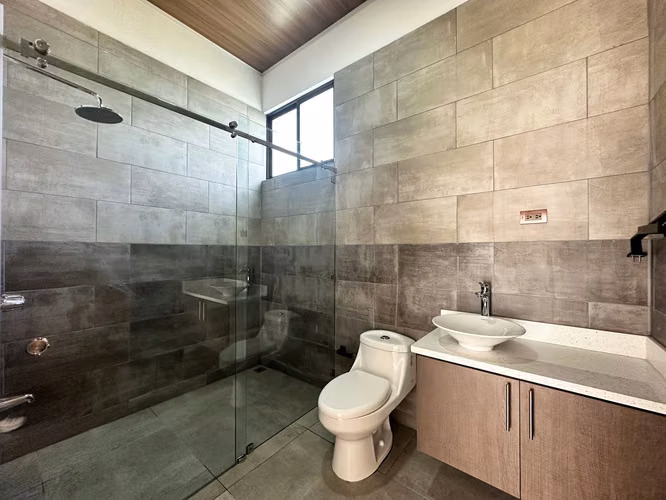 Alquiler de casa nueva y moderna, Orotina (FAU) - Imagen 10