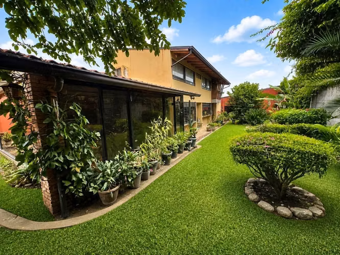 Venta Bosques de Doña Rosa $550,000