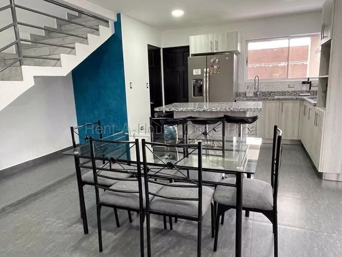 Venta de Casa AMUEBLADA en Condominio Nobleza de Coris, El Guarco-El Tejar. RAH 27-437