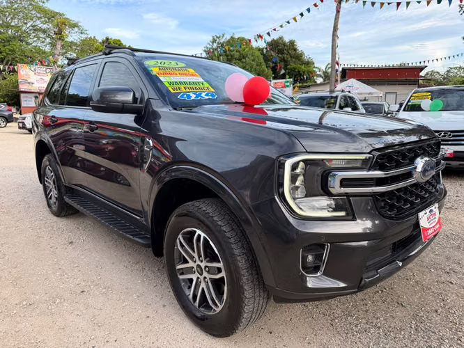 FORD EVEREST XLT-2023-AUTO-SHIFT TRONIC-7 PSJ- - Imagen 4