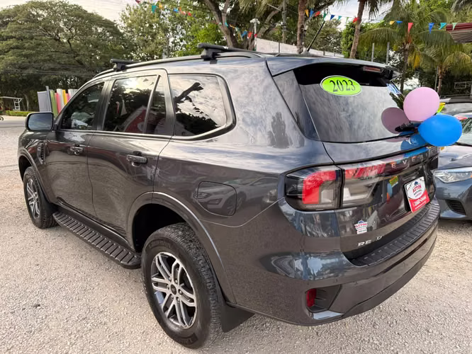 FORD EVEREST XLT-2023-AUTO-SHIFT TRONIC-7 PSJ- - Imagen 3