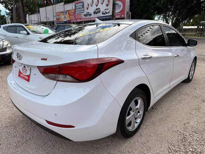 HYUNDAI AVANTE GDI-2014-AUTOMATICO-SHIFT TRONIC-6.775.000